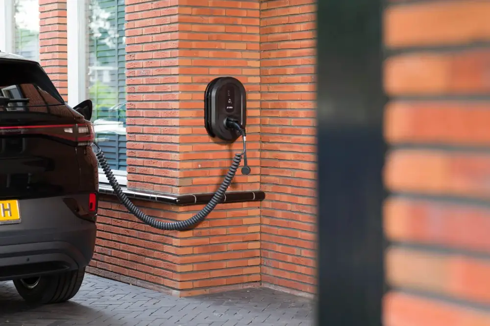 Geen blokkeertarief in de nacht met laadpas van Laadkompas