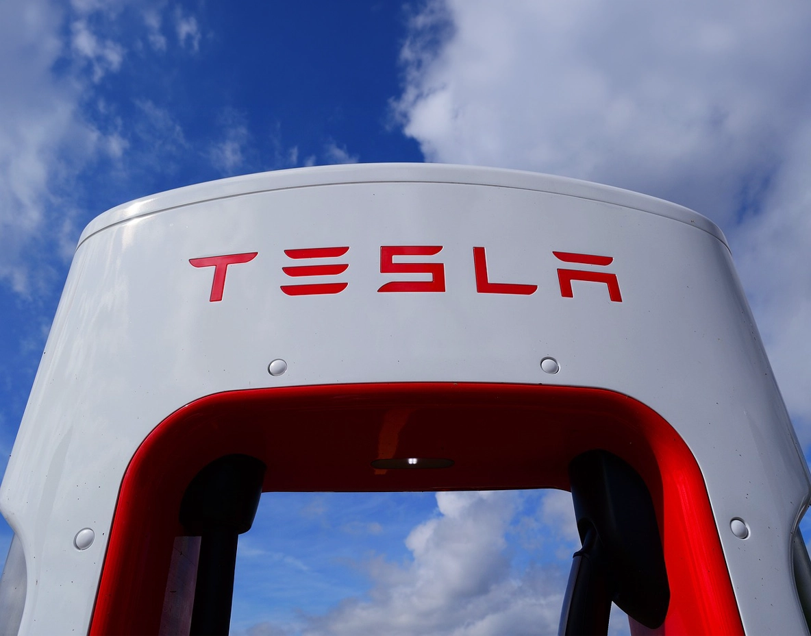Tesla laadpas